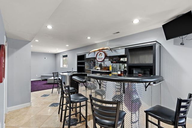 9187 Michigan Drive, Crown Point, IN 46307