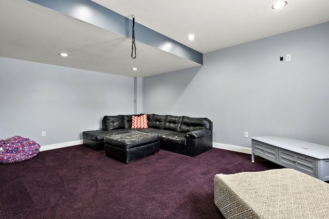 9187 Michigan Drive, Crown Point, IN 46307