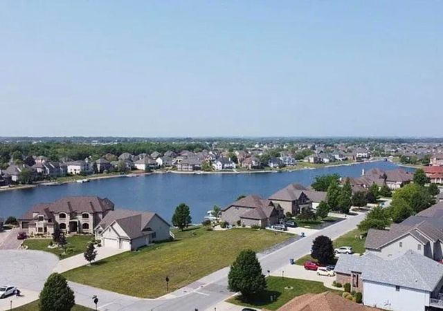 9187 Michigan Drive, Crown Point, IN 46307