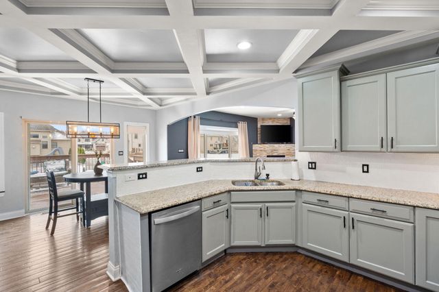 9187 Michigan Drive, Crown Point, IN 46307