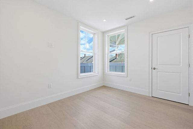 257R Market Street B, Boston, MA 02135