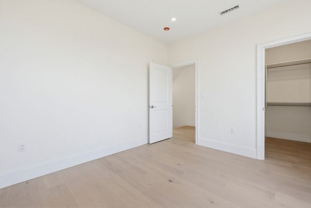 257R Market Street B, Boston, MA 02135