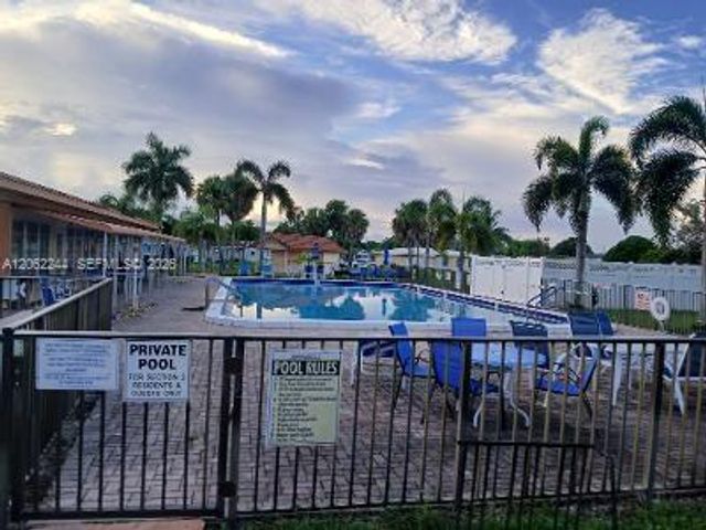 4502 NW 46 Street, Tamarac, FL 33319