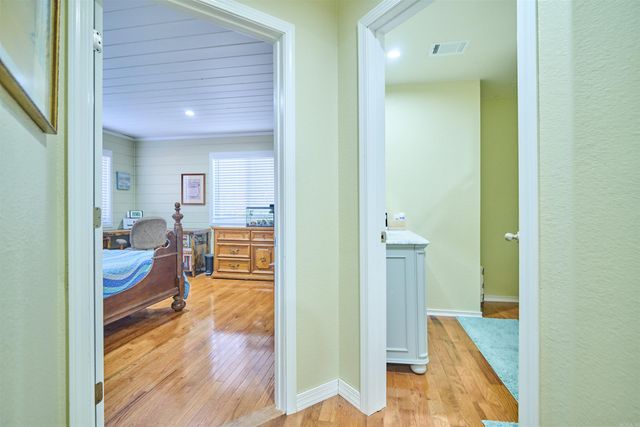 2 Goti Drive, Cherokee Village, AR 72529