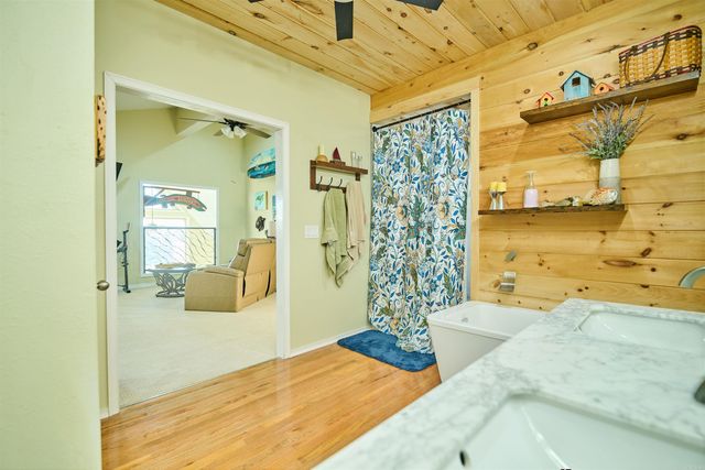 2 Goti Drive, Cherokee Village, AR 72529