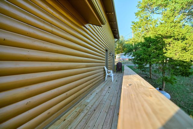 2 Goti Drive, Cherokee Village, AR 72529