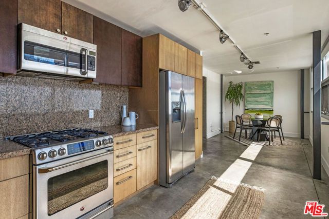 130 S Hewitt Street 25, Los Angeles, CA 90012