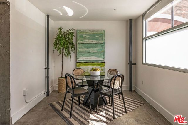 130 S Hewitt Street 25, Los Angeles, CA 90012