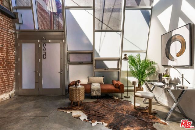 130 S Hewitt Street 25, Los Angeles, CA 90012