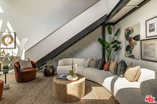 130 S Hewitt Street 25, Los Angeles, CA 90012