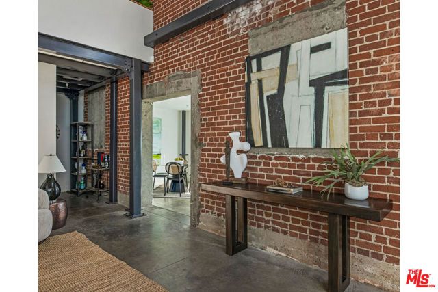 130 S Hewitt Street 25, Los Angeles, CA 90012