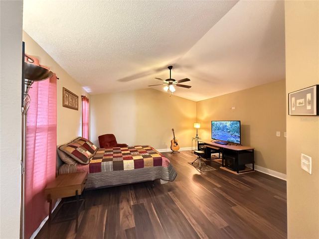 3210 THOROUGHBRED LOOP, Lakeland, FL 33811