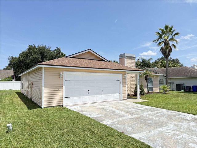 3210 THOROUGHBRED LOOP, Lakeland, FL 33811