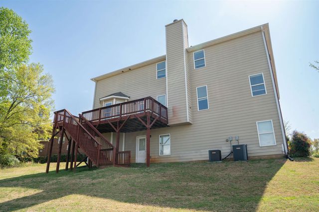 131 Walkers Bluff Road, Boiling Springs, SC 29316