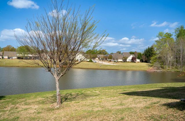 131 Walkers Bluff Road, Boiling Springs, SC 29316