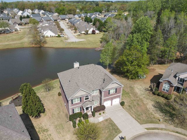 131 Walkers Bluff Road, Boiling Springs, SC 29316