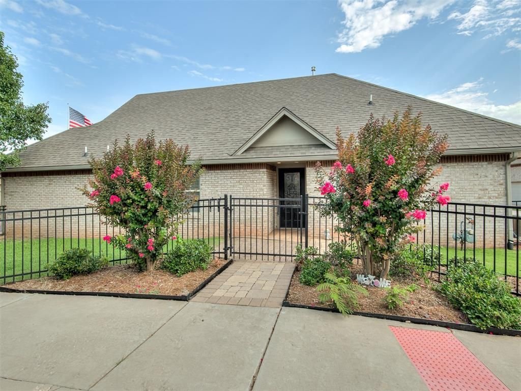 119 Rue De Montserrat, Norman, OK 73071
