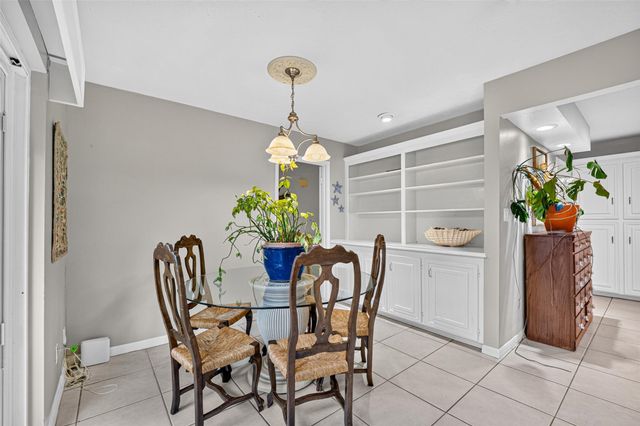 16403 Glenshannon Drive, Houston, TX 77059