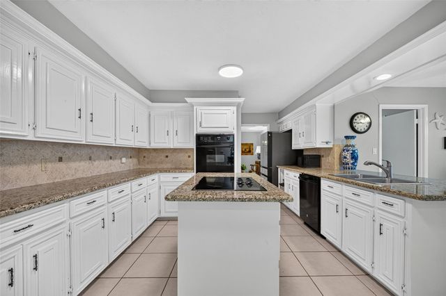 16403 Glenshannon Drive, Houston, TX 77059