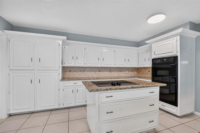 16403 Glenshannon Drive, Houston, TX 77059