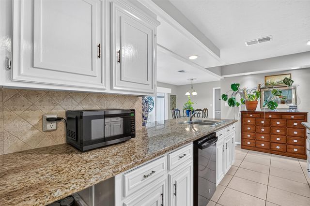16403 Glenshannon Drive, Houston, TX 77059