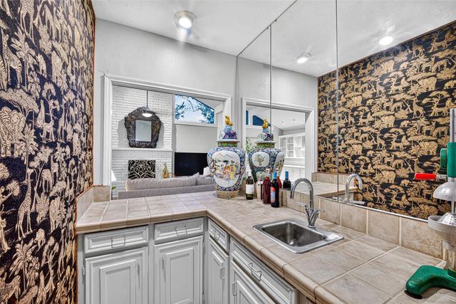 16403 Glenshannon Drive, Houston, TX 77059