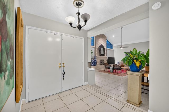 16403 Glenshannon Drive, Houston, TX 77059