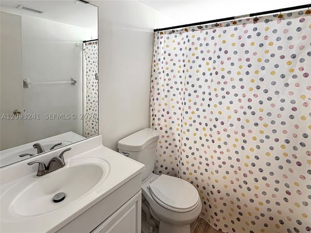 10184 Twin Lakes Dr 13-D, Coral Springs, FL 33071