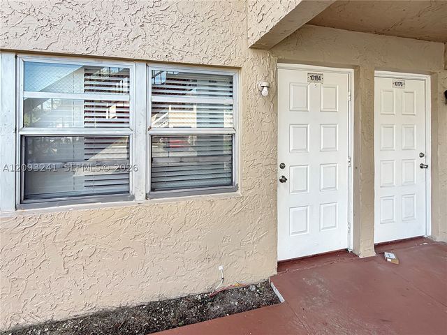 10184 Twin Lakes Dr 13-D, Coral Springs, FL 33071