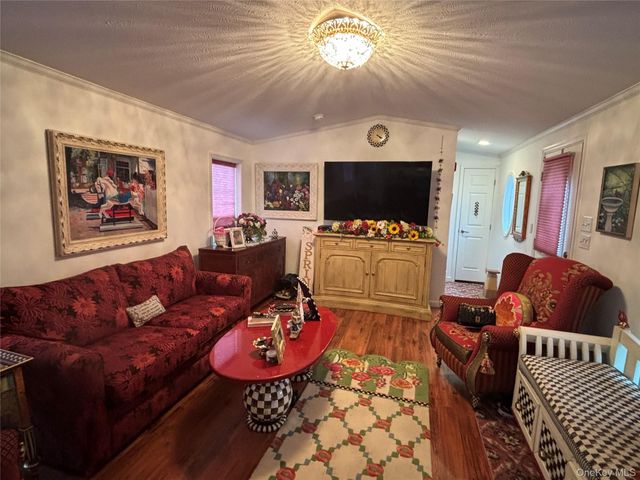 1661 Old Country Road 319, Riverhead, NY 11901