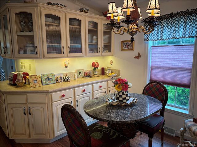 1661 Old Country Road 319, Riverhead, NY 11901