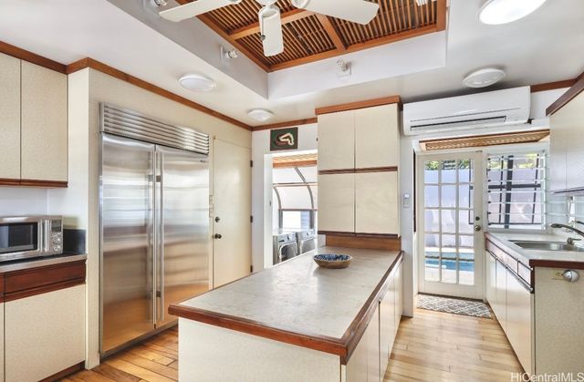 4305 Kaikoo Place, Honolulu, HI 96816