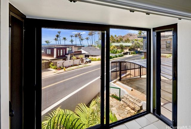 4305 Kaikoo Place, Honolulu, HI 96816