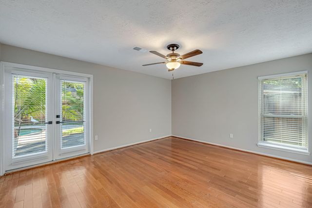 3806 Millbridge Drive, Houston, TX 77059