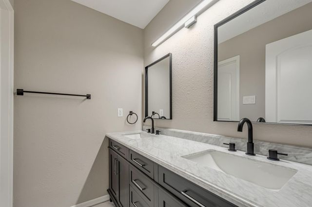 3806 Millbridge Drive, Houston, TX 77059