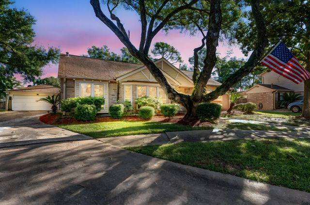 3806 Millbridge Drive, Houston, TX 77059