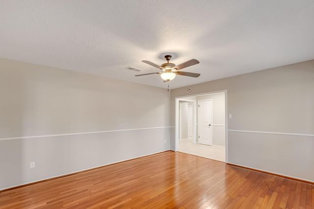 3806 Millbridge Drive, Houston, TX 77059