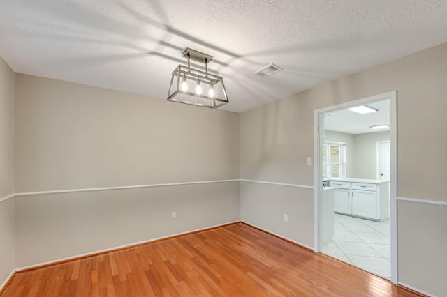 3806 Millbridge Drive, Houston, TX 77059