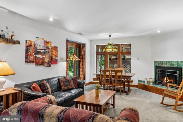 1390 HENRYTON RD, Marriottsville, MD 21104