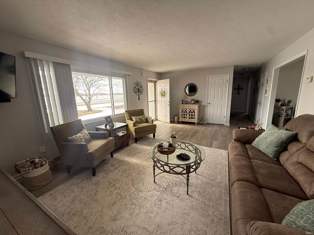 6413 E 175 N, Monticello, IN 47960