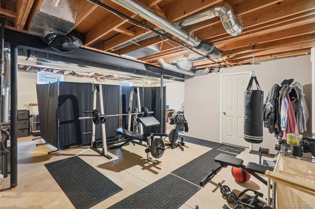 20789 Hummingbird Drive, Brownstown Charter Township, MI 48174