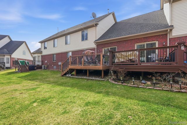 20789 Hummingbird Drive, Brownstown Charter Township, MI 48174