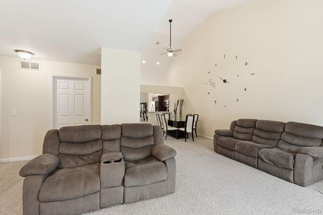 20789 Hummingbird Drive, Brownstown Charter Township, MI 48174