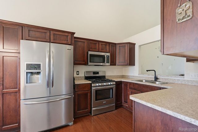 20789 Hummingbird Drive, Brownstown Charter Township, MI 48174