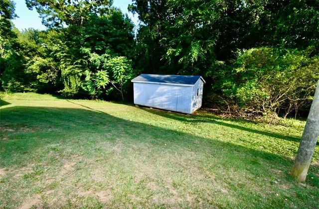 219 Atkins Lane, Mount Airy, NC 27030