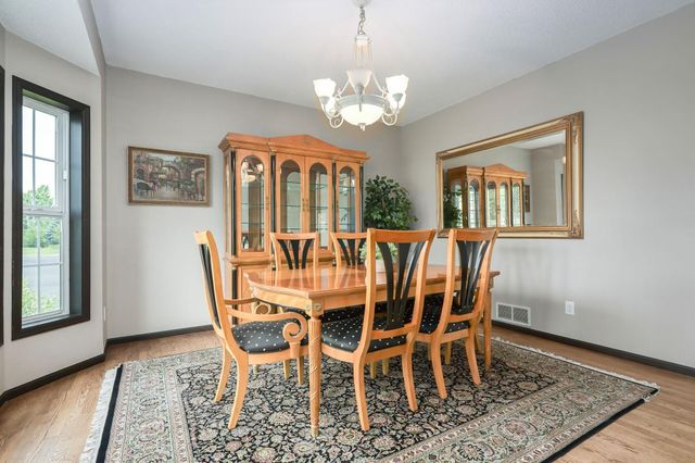 2027 Chester Street, Shakopee, MN 55379