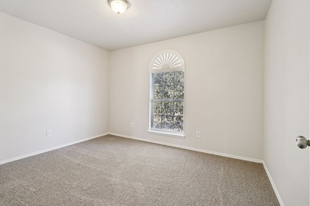 916 Sherry Lane, Saginaw, TX 76179