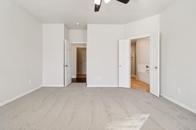 916 Sherry Lane, Saginaw, TX 76179