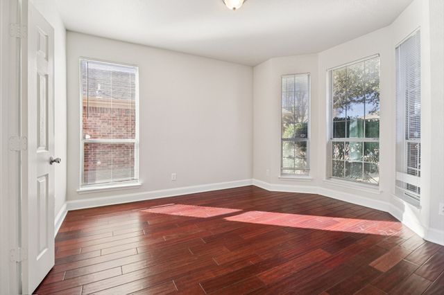 916 Sherry Lane, Saginaw, TX 76179