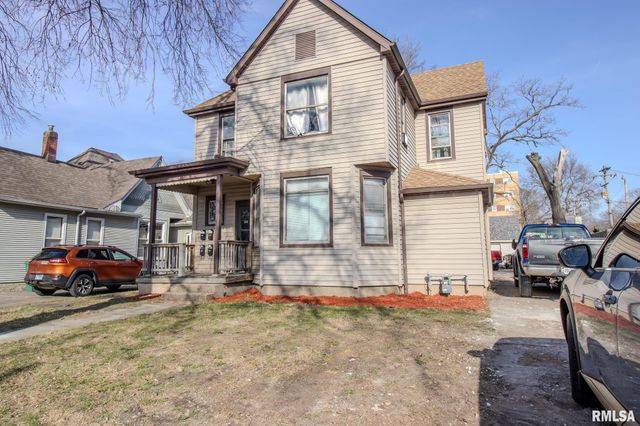 356 CAPITOL Street, Pekin, IL 61554